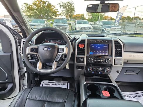 Used 2020 Ford F250 Lariat w/ Lariat Value Package image 15