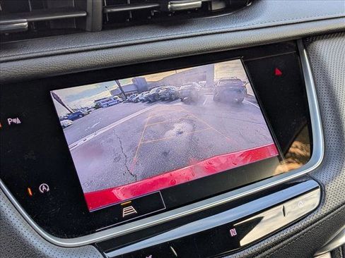 Used 2021 Cadillac XT5 Premium Luxury image 15