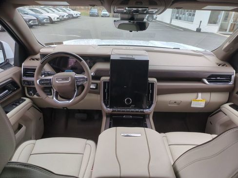 New 2026 GMC Yukon XL Denali image 9