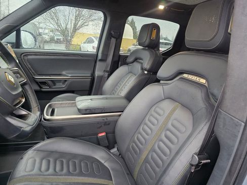 Used 2022 Rivian R1T Launch Edition image 26