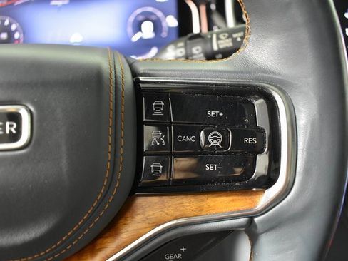 Used 2022 Jeep Grand Wagoneer Series II w/ Convenience Group III image 19