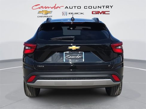 New 2026 Chevrolet Trax LT w/ Driver Confidence Package image 6