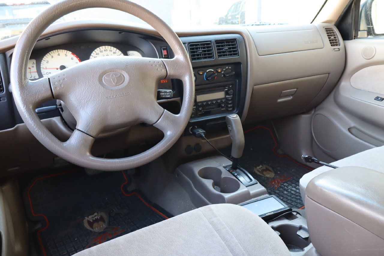 Used 2004 Toyota Tacoma PreRunner RWD image 4