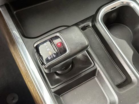 Used 2024 Chevrolet Silverado 1500 High Country w/ High Country Premium Package AWD/4WD image 15