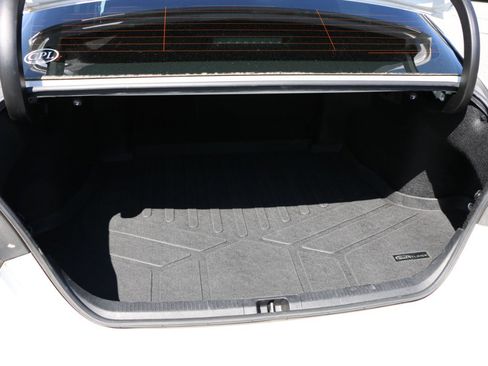 Used 2019 Toyota Camry XSE image 30