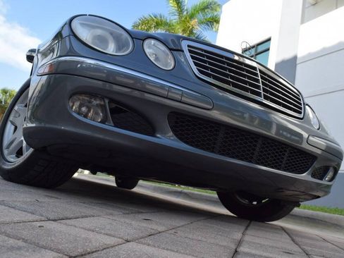 Used 2006 Mercedes-Benz E 350 Sedan image 13