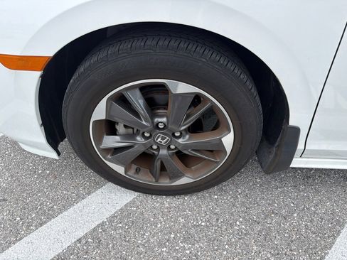 Used 2023 Honda Odyssey Elite image 12