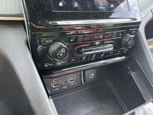 Used 2023 Jeep Grand Cherokee L Altitude image 6