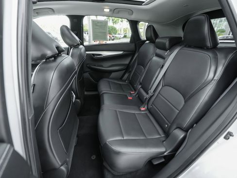 Used 2019 INFINITI QX50 Luxe w/ Navigation Package image 33