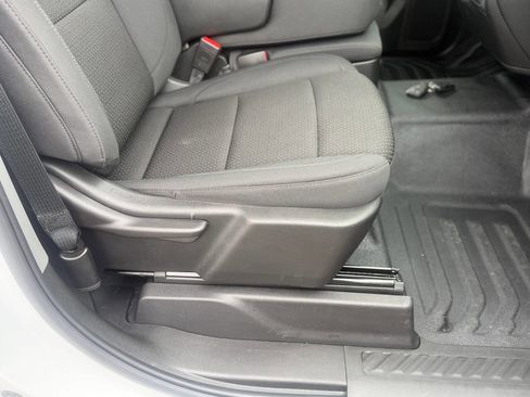 Used 2025 Chevrolet Silverado 1500 W/T image 77