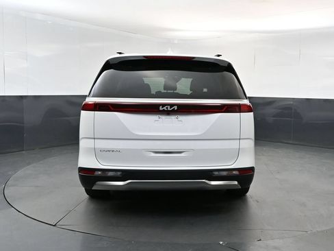 Used 2024 Kia Carnival SX Prestige FWD image 4