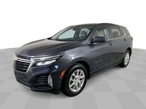 Used 2022 Chevrolet Equinox LT image 1