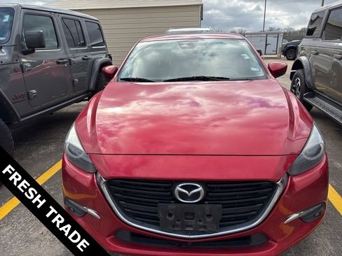 Used 2018 MAZDA MAZDA3 Grand Touring image 2