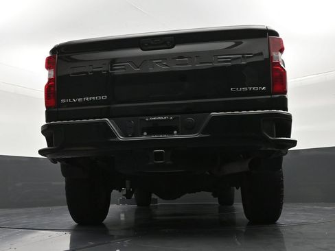 Used 2023 Chevrolet Silverado 2500 Custom w/ Custom Value Package AWD/4WD image 23