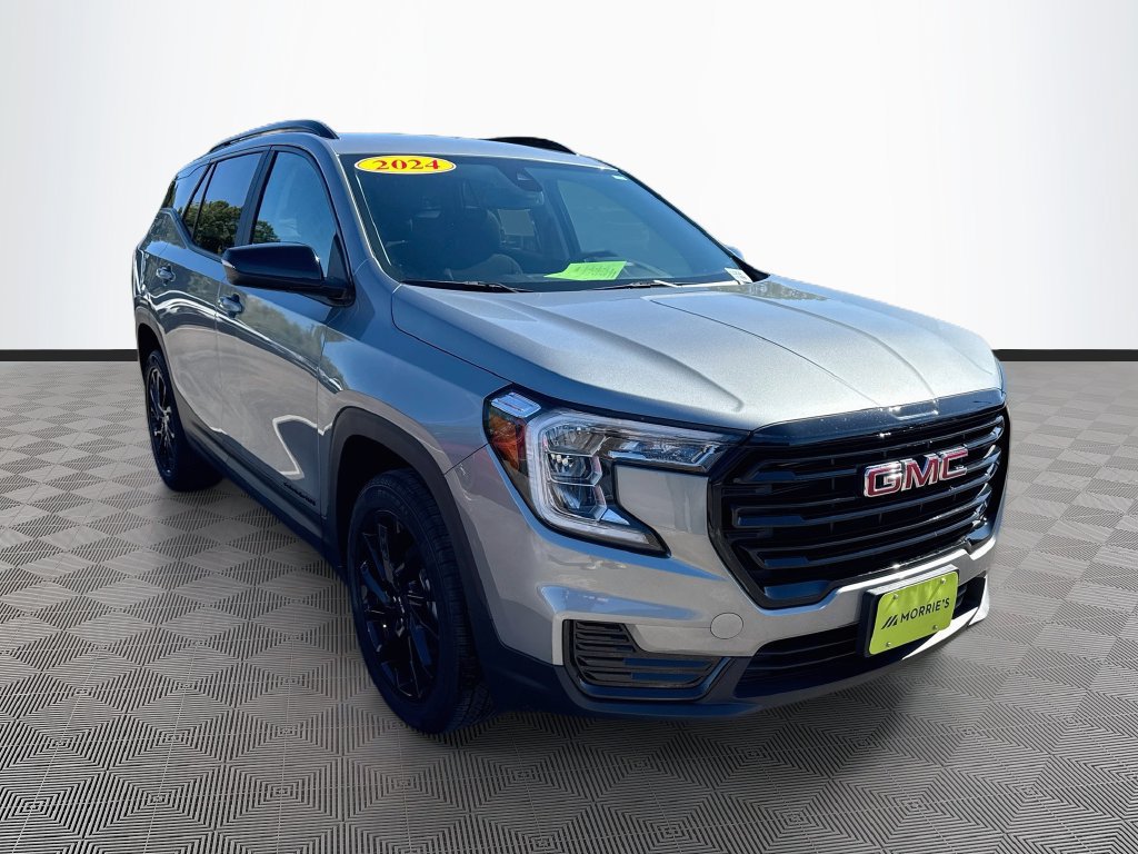 Used 2024 GMC Terrain SLE w/ Driver Convenience Package AWD/4WD image 3