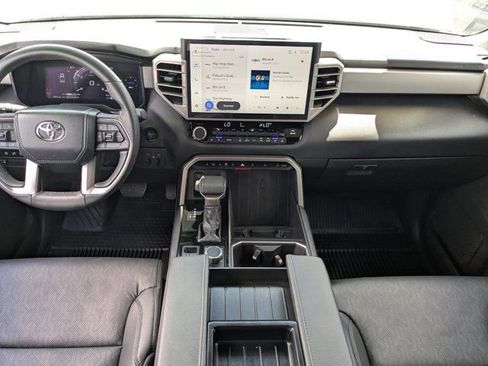 Used 2025 Toyota Tundra Limited AWD/4WD image 15