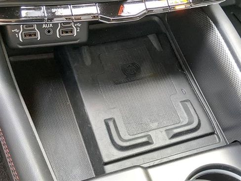 Certified 2023 Dodge Durango R/T RWD image 17