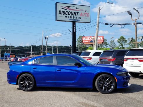 Used 2022 Dodge Charger GT w/ Blacktop Package RWD image 12