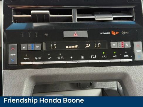 Used 2019 Toyota Avalon Touring w/ Advanced Safety Package FWD image 25