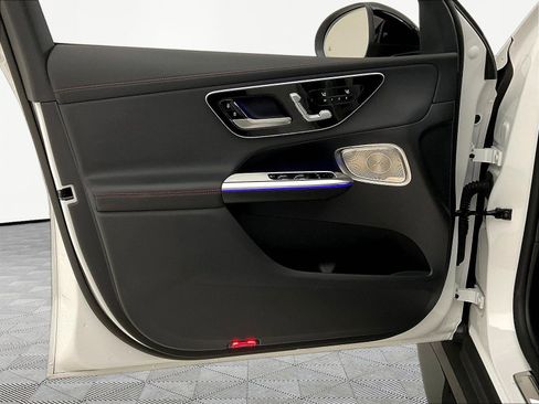 Certified 2025 Mercedes-Benz GLC 43 AMG 4MATIC image 20
