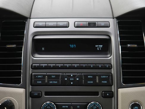 Used 2012 Ford Taurus SEL image 16