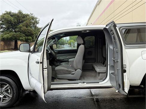 Used 2006 Toyota Tacoma 2WD Access Cab image 18