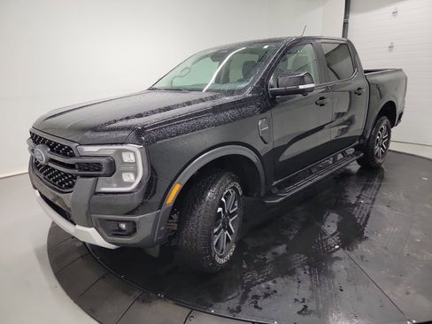 Used 2024 Ford Ranger Lariat w/ FX4 Off-Road Package image 3