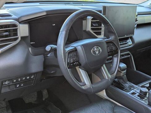 Used 2024 Toyota Tundra Limited AWD/4WD image 9