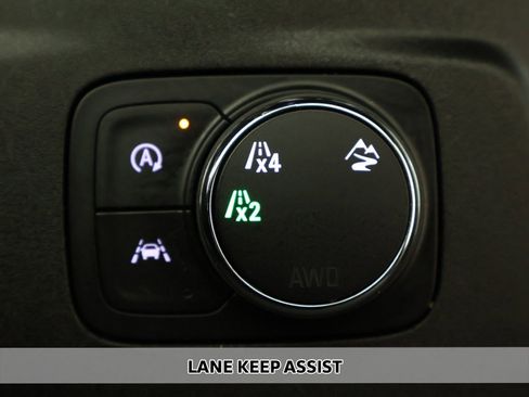 Used 2023 Chevrolet Traverse LT w/ LPO, Floor Liner Package image 3