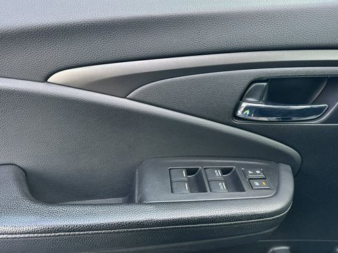 Used 2019 Honda Ridgeline RTL-T image 10