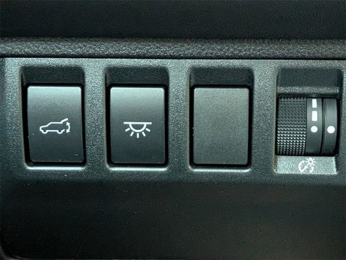 Certified 2025 Subaru Ascent Bronze Edition w/ Onyx Package image 29