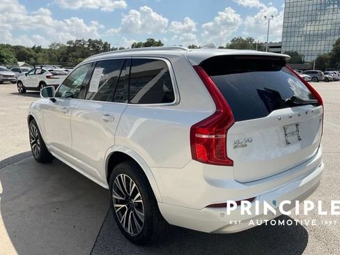 Certified 2022 Volvo XC90 T5 Momentum FWD image 6