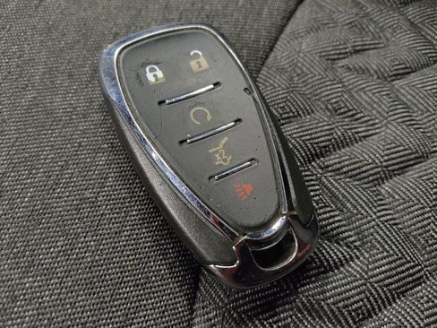 Used 2024 Chevrolet Equinox LT image 32