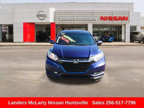 Used 2017 Honda HR-V EX image 11