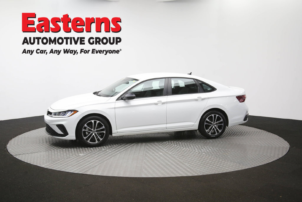 Used 2025 Volkswagen Jetta Sport FWD image 58