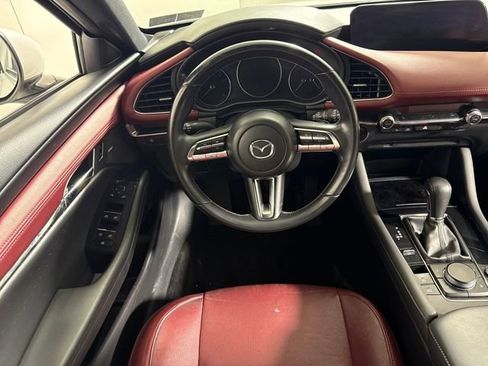 Used 2019 MAZDA MAZDA3 AWD Hatchback w/ Premium Pkg image 16