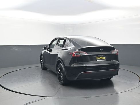 Used 2023 Tesla Model Y Long Range AWD/4WD image 8