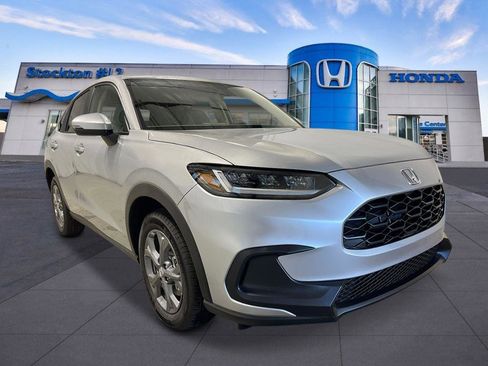 New 2026 Honda HR-V LX image 8