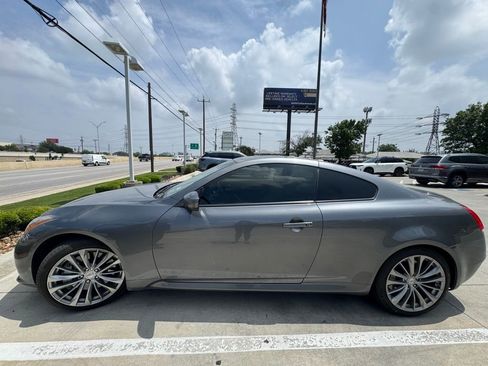 Used 2015 INFINITI Q60 Sport RWD image 12