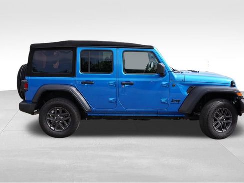 Certified 2024 Jeep Wrangler Sport S image 3