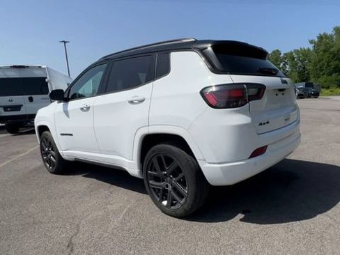 Used 2024 Jeep Compass Limited w/ High Altitude Package AWD/4WD image 6
