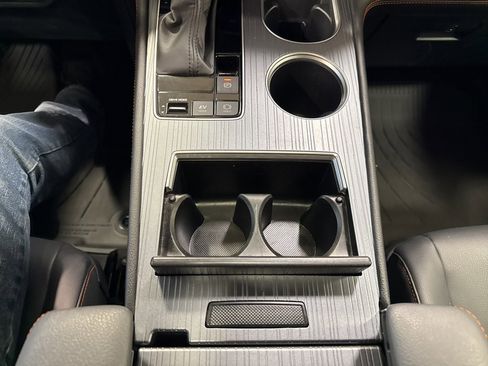 Used 2022 Toyota Sienna XSE image 27