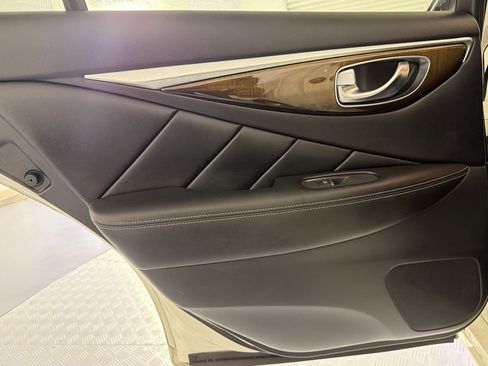 Used 2019 INFINITI Q50 Luxe w/ All Weather Package (L93) RWD image 31