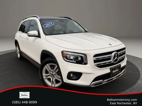 Used 2023 Mercedes-Benz GLB 250 4MATIC image 1