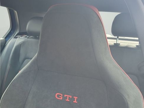 New 2026 Volkswagen GTI SE FWD image 6