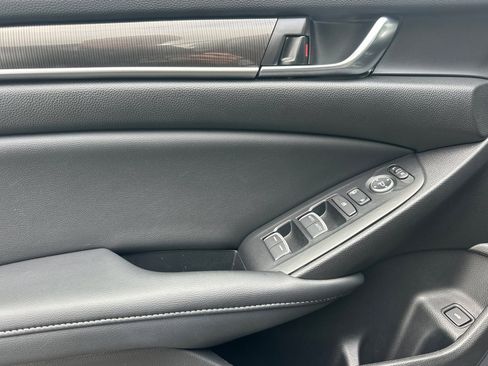 Used 2022 Honda Accord Sport image 12