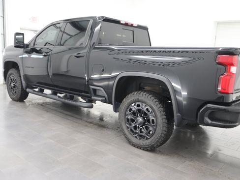 Used 2024 Chevrolet Silverado 2500 LTZ w/ LTZ Plus Package AWD/4WD image 6