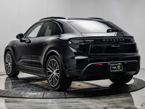 Used 2025 Porsche Macan 4 Electric AWD/4WD image 10