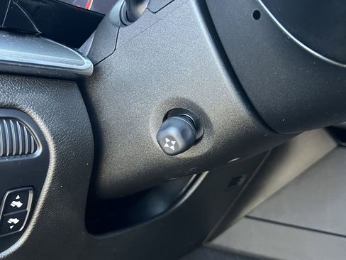 Used 2023 Jeep Wagoneer Series II image 12