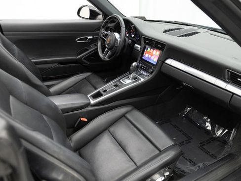 Used 2017 Porsche 911 Carrera 4 image 63